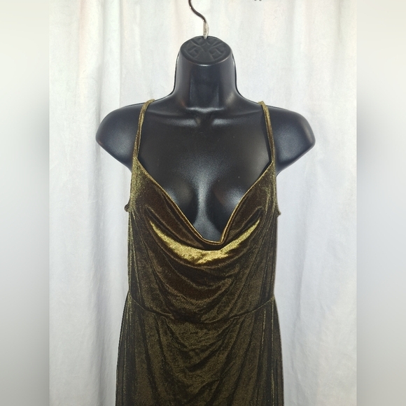 Taylor Gray Long Sleeve Cowl Neck Cocktail Gown - Picture 2 of 6